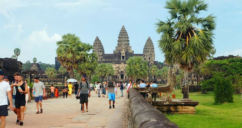 Angkor Wat, Bayon, Ta Prohm, Temples, Full Day and Sunset
